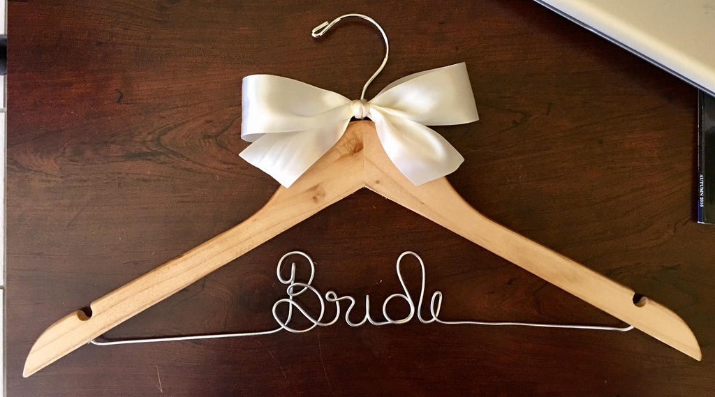 Custom Bride Hanger Personalized Wedding Dress Hanger with Handmade Wire Name