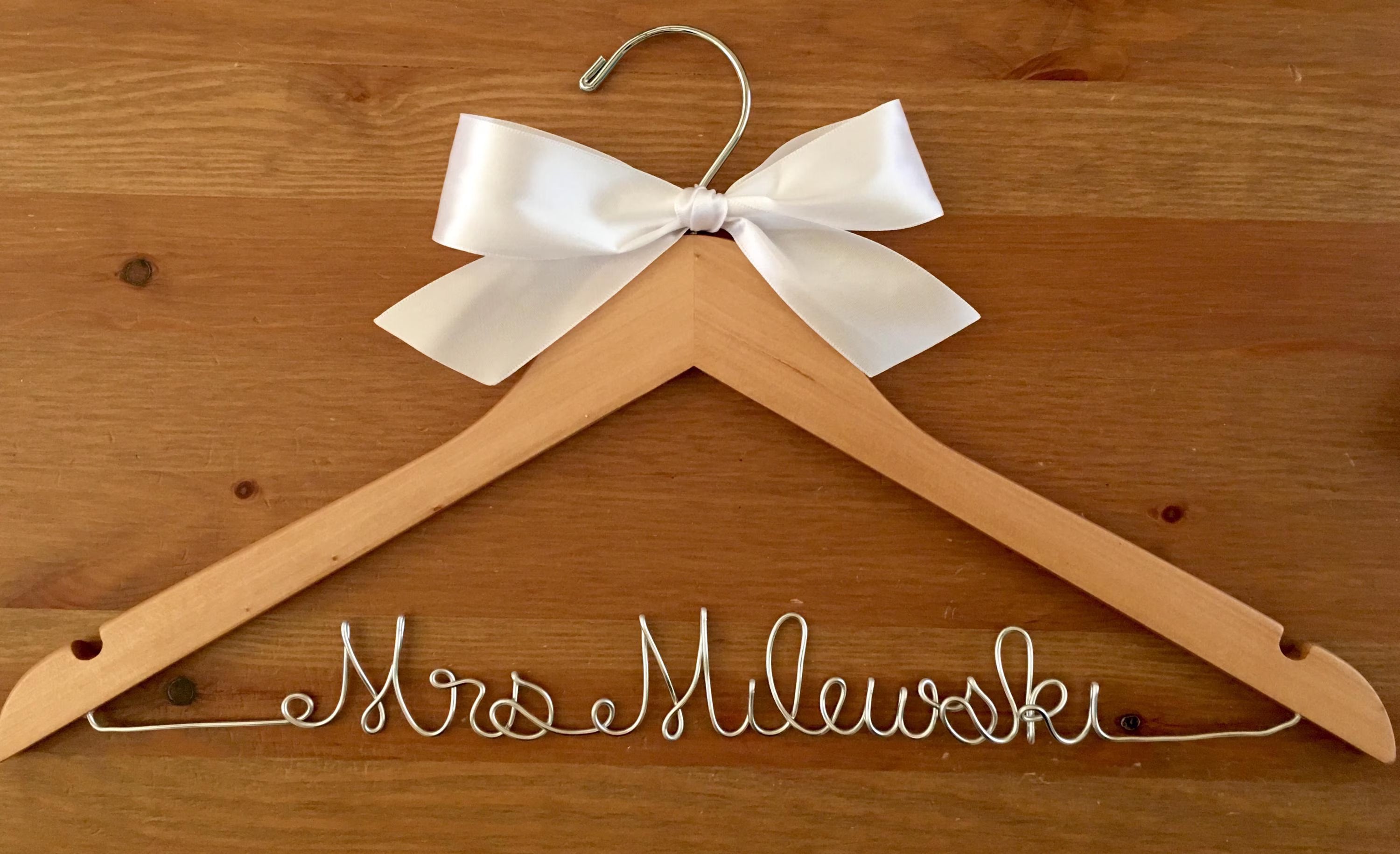 Custom Bride Hanger Personalized Wedding Dress Hanger with Handmade Wire Name