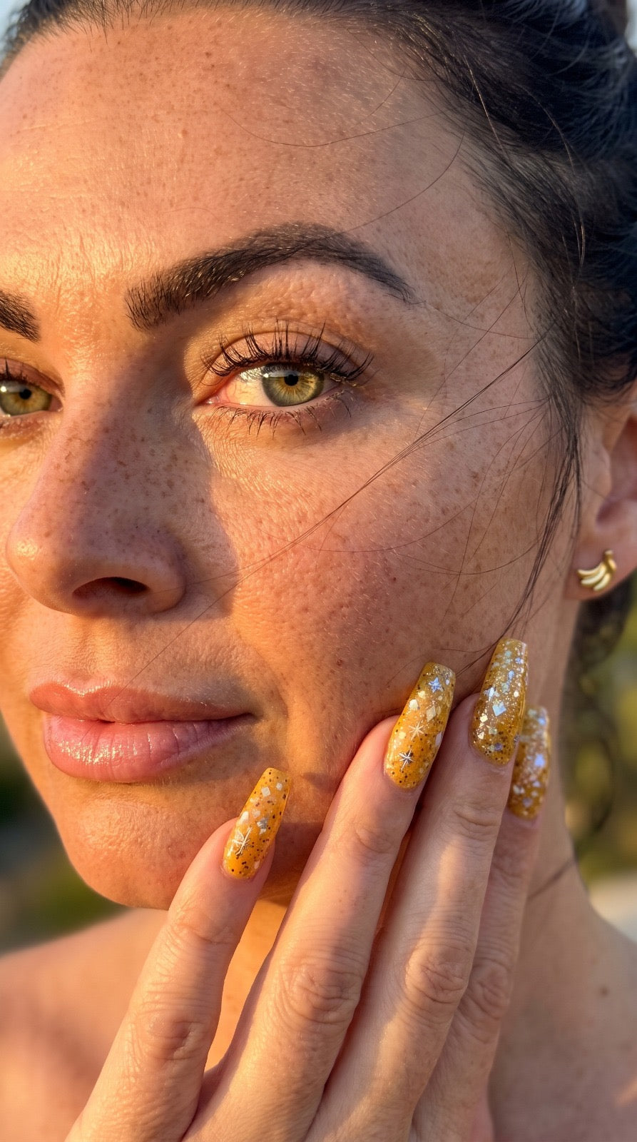 Fall Glitterati | Holographic Gold Glitter Gel Press-On Nails